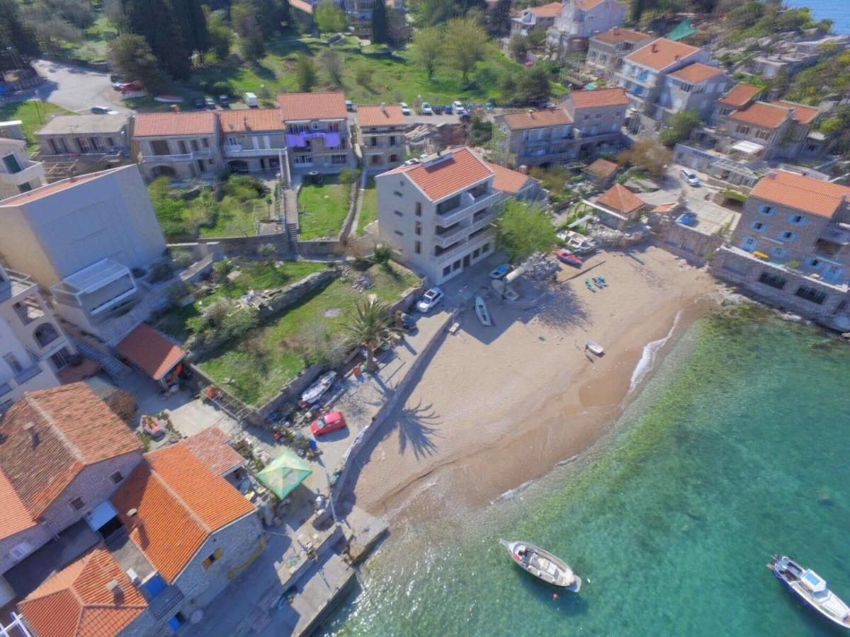 Andaluni Beach Apartments Pržno Eksteriør billede